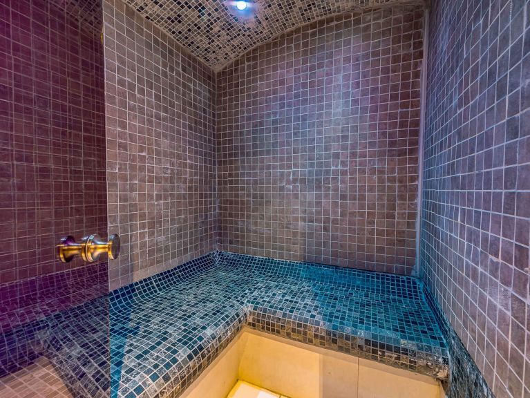 Chalet Iseran met buiten-whirlpool, sauna en hammam
