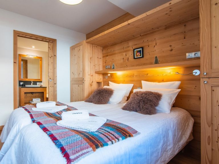 Chalet Caseblanche zondag t/m zondag Landenoire met houtkachel, sauna en whirlpool
