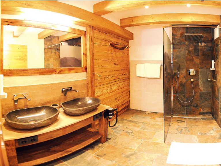 Chalet-appartement Berghof tweede verdieping, met (privé) infraroodcabine