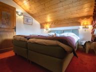 Chalet Le Hameau des Marmottes met familiekamer en sauna-35