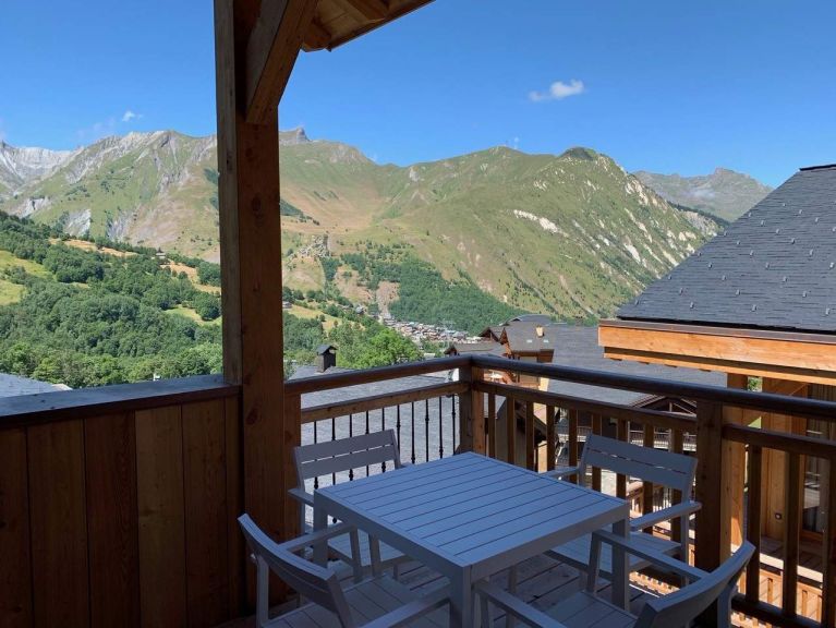 Chalet Caseblanche Retreat met houtkachel en sauna