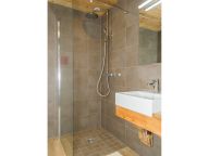 Chalet Les Bucherons met buiten-whirlpool-15