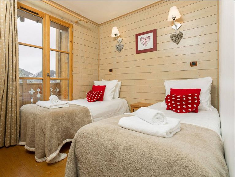 Chalet de L'Altiport Type DGA o.a. Anika
