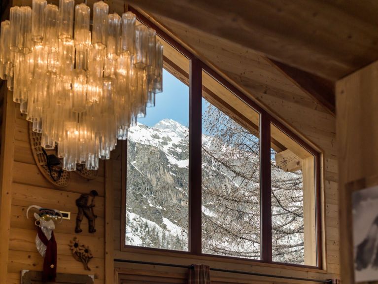 Chalet Zanskar met buiten-whirlpool