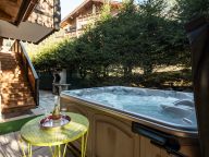 Chalet-appartement l'Ours met buiten-whirlpool-25