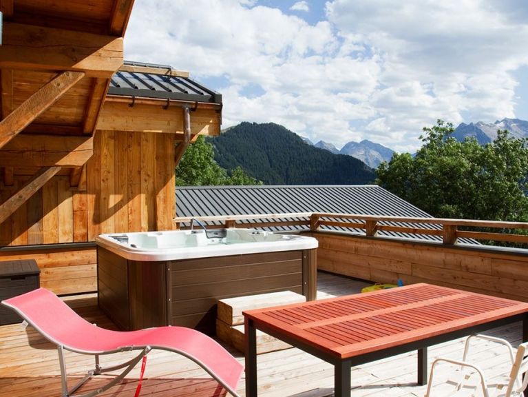 Chalet Nuance de Blanc met privé-sauna en buiten-whirlpool