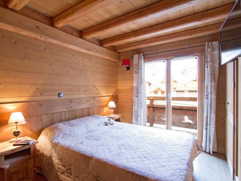 Chalet Le Loup Lodge met privé zwembad en sauna