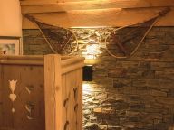 Chalet Le Hameau des Marmottes met familiekamer en sauna-30