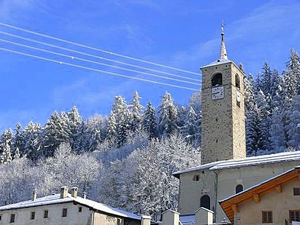 Skidorp Traditioneel en knus wintersportdorp met alle basisbenodigdheden-1