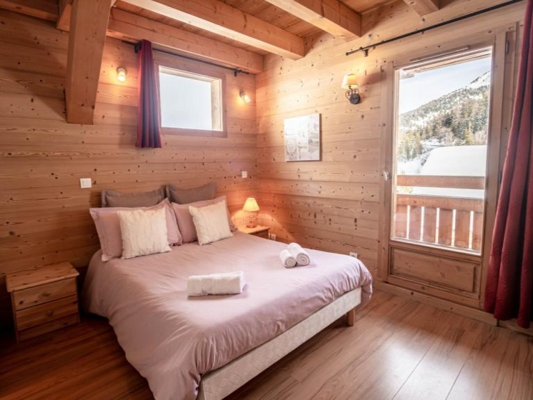 Chalet du Cocoon Pierra Menta 2 met sauna en gedeelde buiten-whirlpool