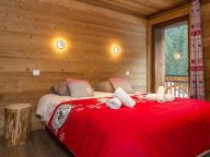 Chalet Les Bucherons met buiten-whirlpool-12
