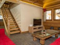Chalet Les Bucherons met buiten-whirlpool-4