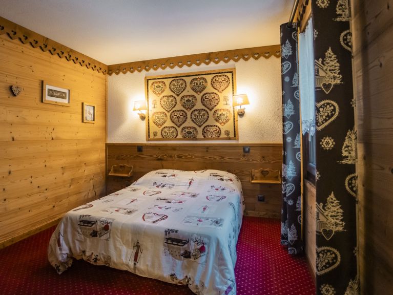 Chalet-appartement l'Ours met buiten-whirlpool
