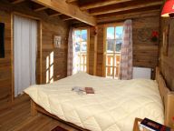 Chalet de L'Altiport Melusine met sauna en whirlpool-9