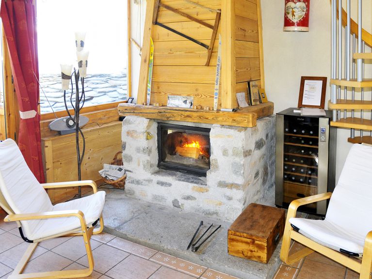 Chalet Balcon du Paradis met buiten-whirlpool en sauna