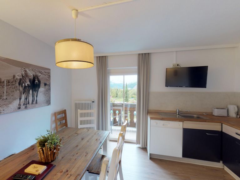 Chalet Edelweiss am See Combi, 5 apt. incl. gezamenlijke keuken en eetruimte