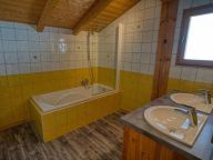 Chalet Les 2 Vallees met buiten-whirlpool en sauna-20