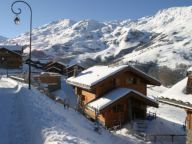 Chalet Le Hameau des Marmottes met familiekamer en sauna-63