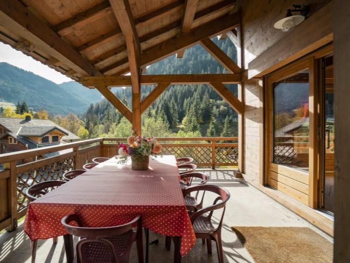 Chalet Le Noisetier met buiten-whirlpool