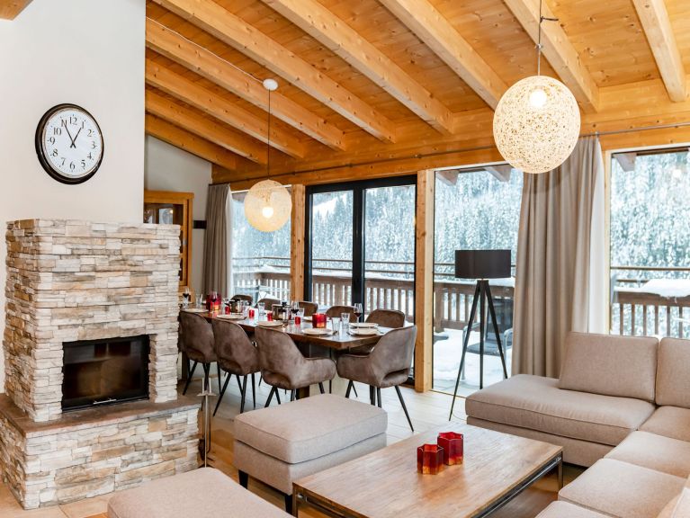 Appartement Gerlos Alpine Estate Penthouse Luxe XL met jacuzzi en sauna