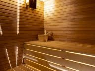 Chalet Prestige l'Atelier met sauna en buiten-whirpool-3