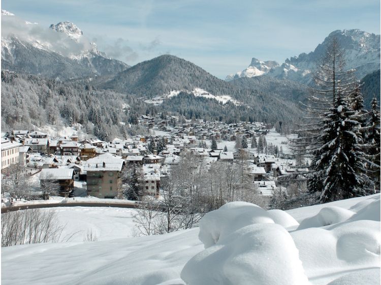 Skidorp Charmant Italiaans wintersportdorpje met diverse activiteiten-1