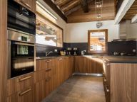Chalet Les Bucherons met buiten-whirlpool-6